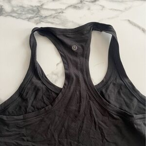Lululemon women’s black tank top